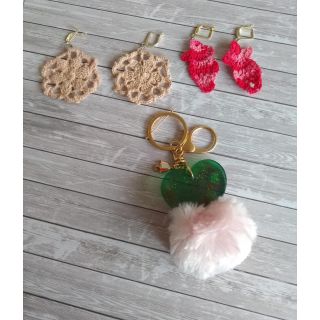 Pack 2 aros tejidos + llavero de resina